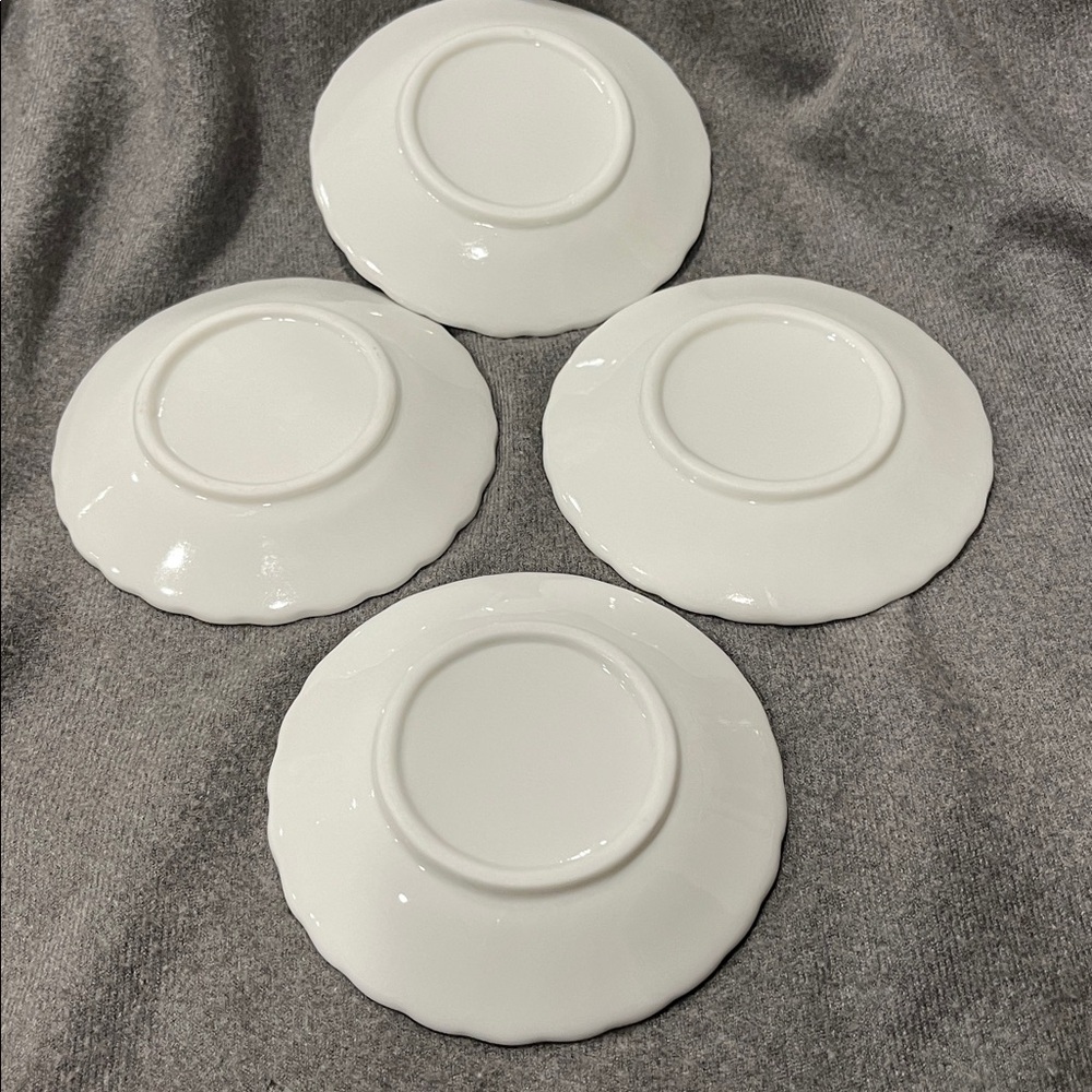 Set of 4 Saucers-Blue Floral w/Gold Rim - Picture 6 of 7